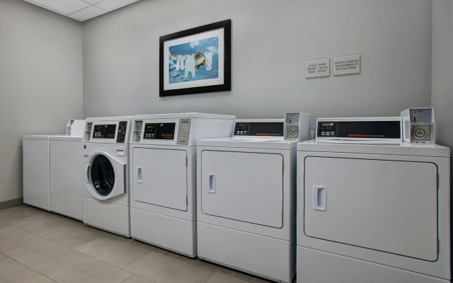 photo 3 of TownePlace Suites by Marriott Phoenix Glendale Sports & Entertainment District