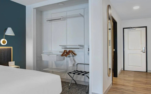photo 4 of TownePlace Suites by Marriott Phoenix Glendale Sports & Entertainment District