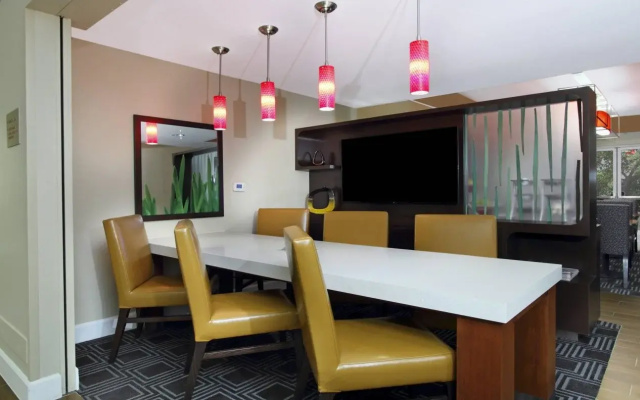 photo 2 of TownePlace Suites by Marriott Redwood City Redwood Shores