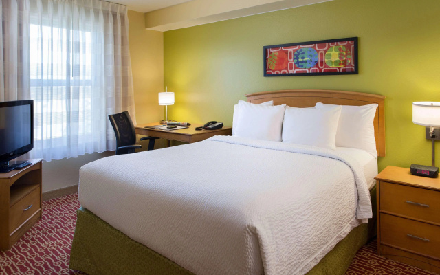 photo 3 of Sonesta Simply Suites Phoenix Scottsdale