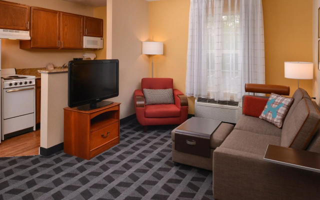 photo 3 of Candlewood Suites St. Louis - St. Charles