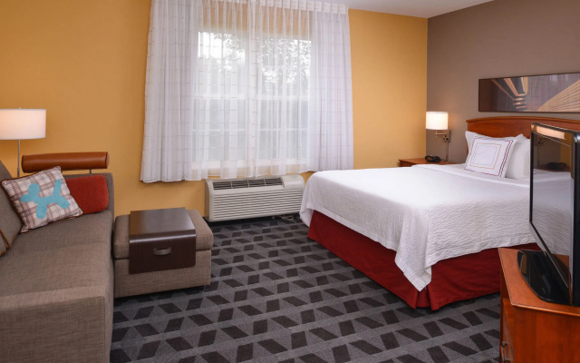 photo 5 of Candlewood Suites St. Louis - St. Charles