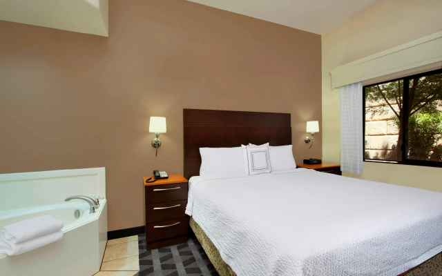 photo 3 of TownePlace Suites by Marriott St. George