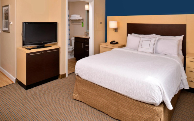 photo 3 of TownePlace Suites by Marriott Wilmington/Wrightsville Beach