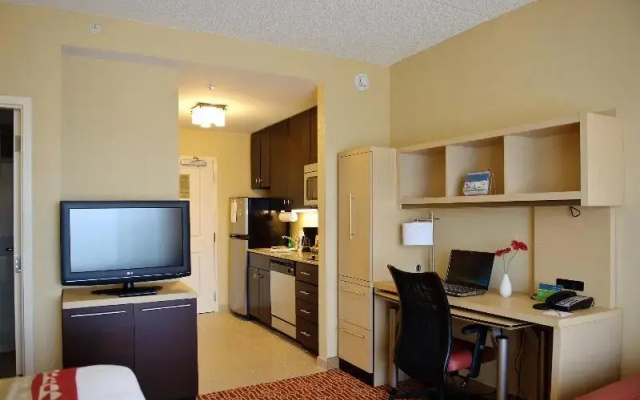 photo 2 of TownePlace Suites Charlotte Mooresville