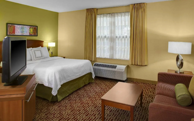 photo 4 of TownePlace Suites Cleveland Westlake