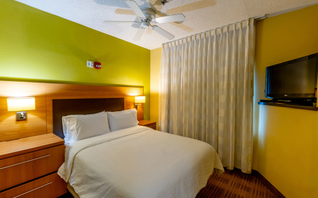 photo 3 of Candlewood Suites Bedford Fort Worth by IHG