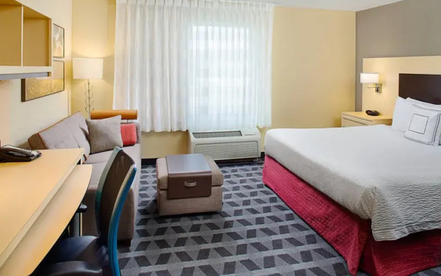 photo 3 of TownePlace Suites Fayetteville North/Springdale