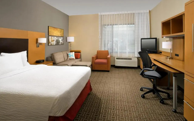 photo 2 of TownePlace Suites by Marriott Lexington Park Patuxent River Naval Air Station
