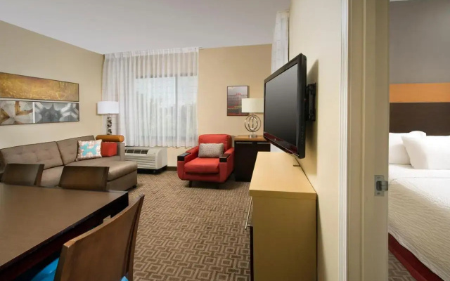 photo 5 of TownePlace Suites by Marriott Lexington Park Patuxent River Naval Air Station