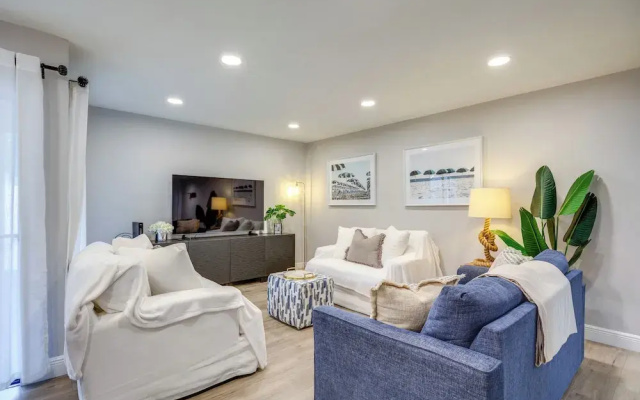 photo 3 of 5 Mi to Beach: Jupiter Townhome w/ Pool Access