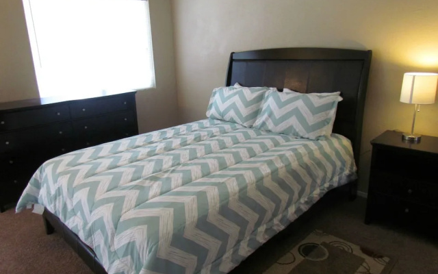 photo 3 of Townhouse in Las Vegas near Strip