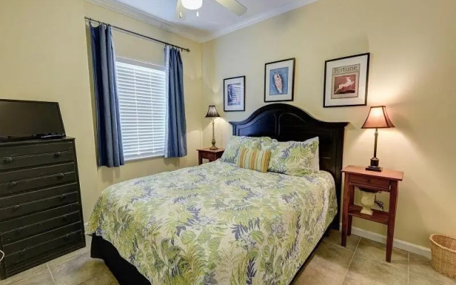 photo 4 of Tradewinds 1307