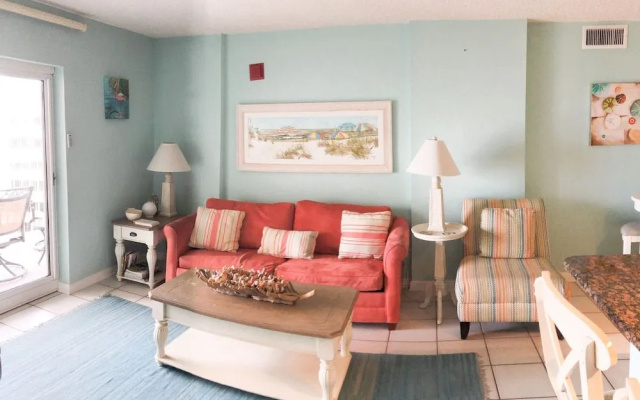photo 2 of Tradewinds Condos by Hosteeva