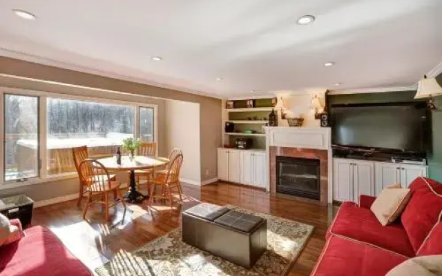 photo 3 of Trailside Village unit 3 by RedAwning