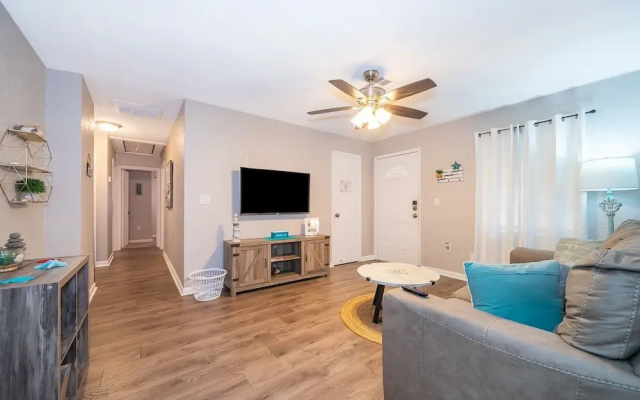 photo 2 of Tranquil Haven: A Serene Residential Retreat 4 Bedroom Home by RedAwning