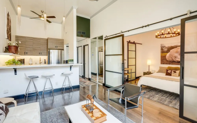 photo 4 of Tranquil Walnut Creek Condo w/ Community Amenities