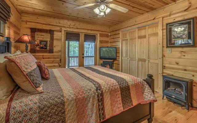 photo 4 of Tranquility by Escape to Blue Ridge