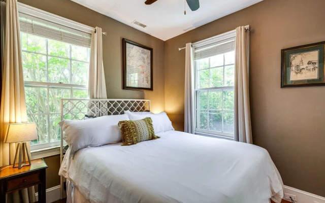 photo 3 of Tranquility with Garden & Heated Pool near King Street