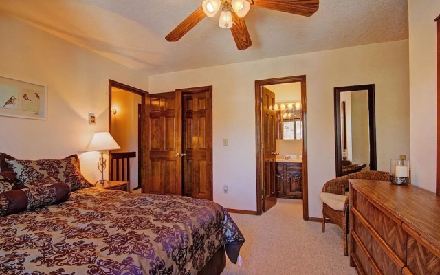 photo 5 of Breckenridge Pet-Friendly Trappeur 3 Townhouse by RedAwning