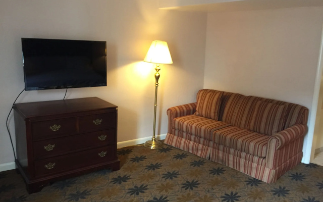 photo 3 of Travelodge by Wyndham Lynchburg