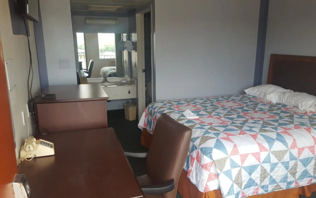 photo 3 of Travel Inn