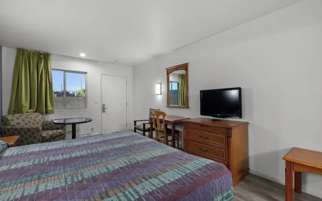 photo 5 of Travel Inn - In Phoenix (Alhambra)