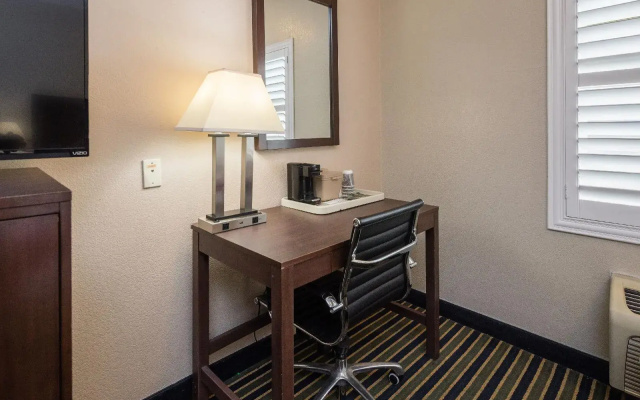 photo 4 of Travel Inn