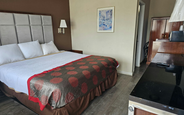 photo 4 of Travel Inn By OYO Omaha