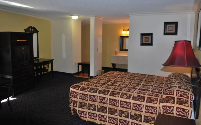 photo 3 of Travel Plaza Inn