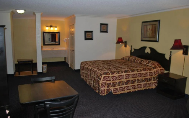 photo 4 of Travel Plaza Inn