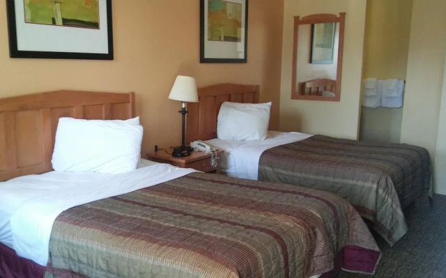 photo 3 of Budget Inn