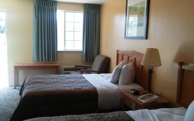 photo 4 of Budget Inn