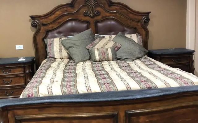 photo 3 of Travelers Inn