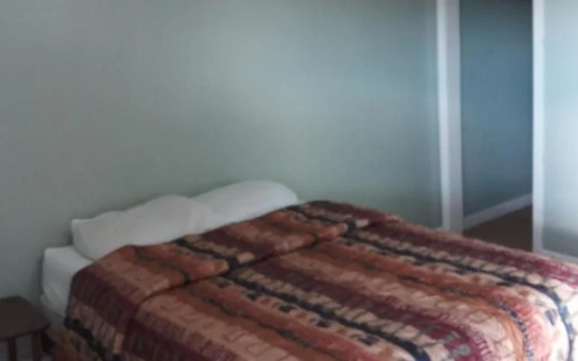 photo 5 of Travelers Motel