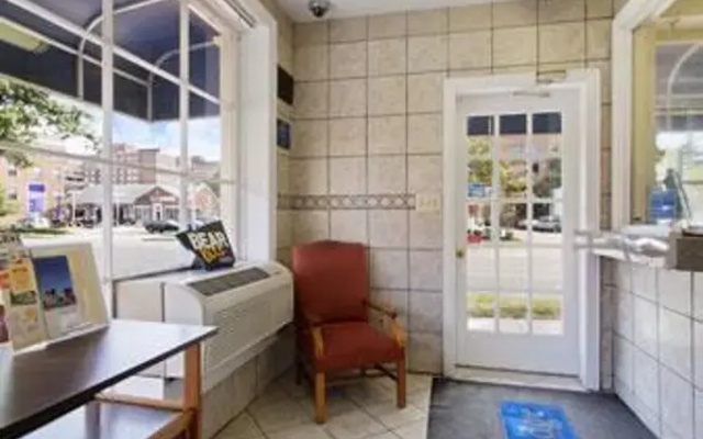 photo 5 of Travelodge Alexandria