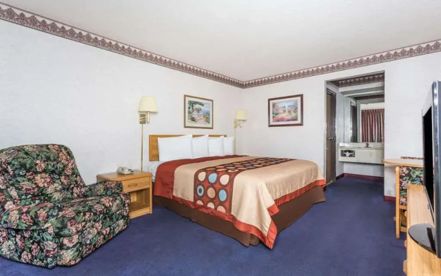 photo 2 of Days Inn by Wyndham Phoenix West