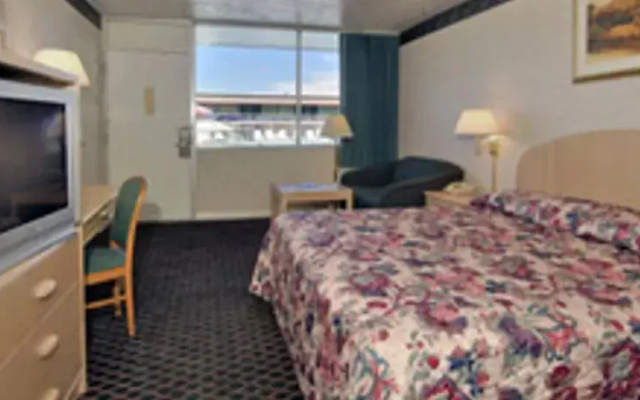 photo 3 of Travelodge Lynchburg