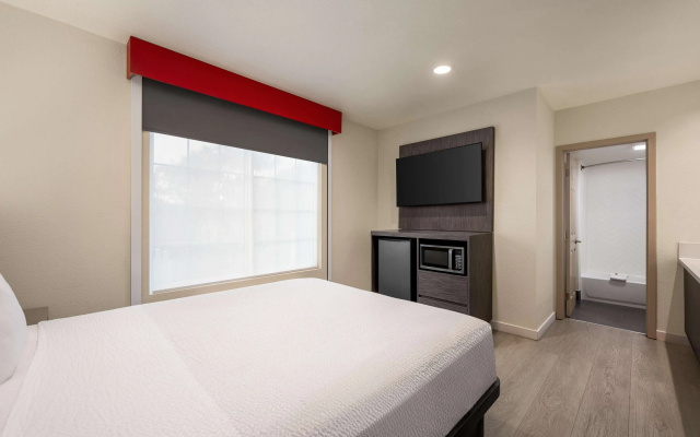 photo 3 of Ramada by Wyndham Anaheim Convention Center