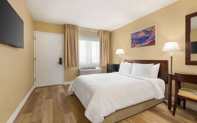 photo 3 of Travelodge by Wyndham Presidio San Francisco