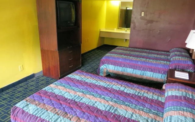 photo 3 of Travelodge at Six Flags