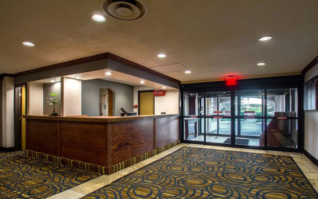 photo 2 of Travelodge Batavia Darien Lake Theme Park