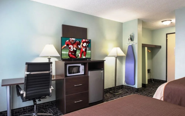 photo 5 of Travelodge Batavia Darien Lake Theme Park
