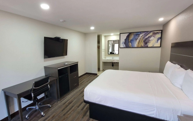 photo 4 of Travelodge by Wyndham Buena Park