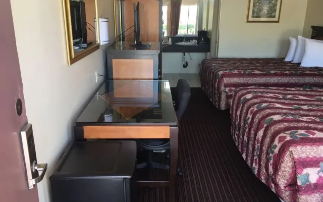 photo 3 of Travelodge Buena Park