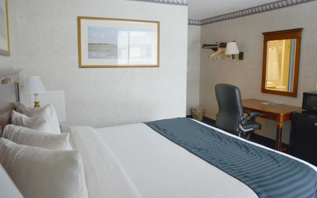 photo 3 of Travelodge by Wyndham Milwaukee