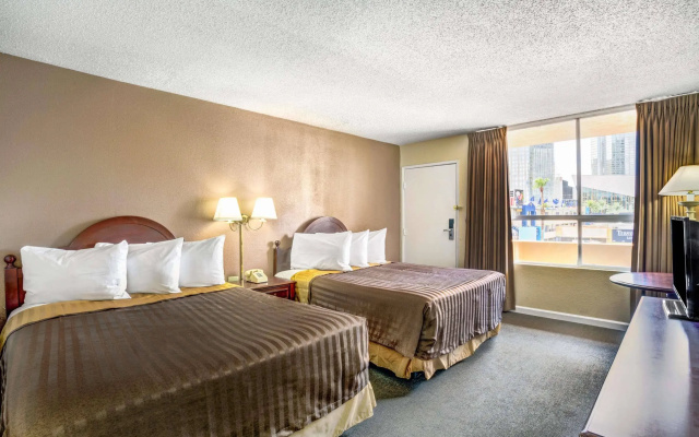 photo 5 of Travelodge by Wyndham Las Vegas Center Strip