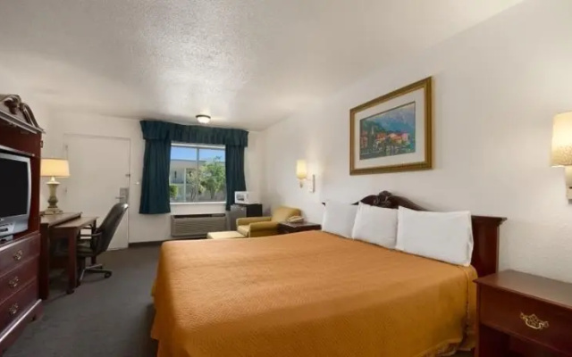 photo 2 of Travelodge Clearwater