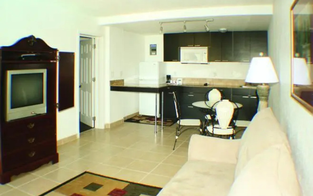 photo 3 of Travelodge Clearwater