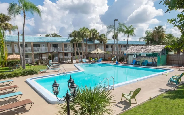 photo 5 of Travelodge Clearwater